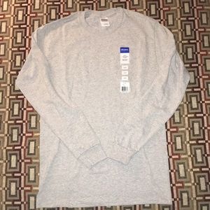 Men’s NWT Gildan Gray Long Sleeve T-shirt Small